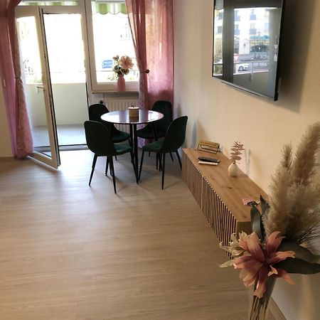 Lilis Apartment Mit Balkon Augsburg Zewnętrze zdjęcie