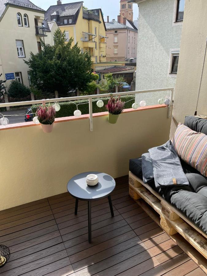 Lilis Apartment Mit Balkon Augsburg Zewnętrze zdjęcie